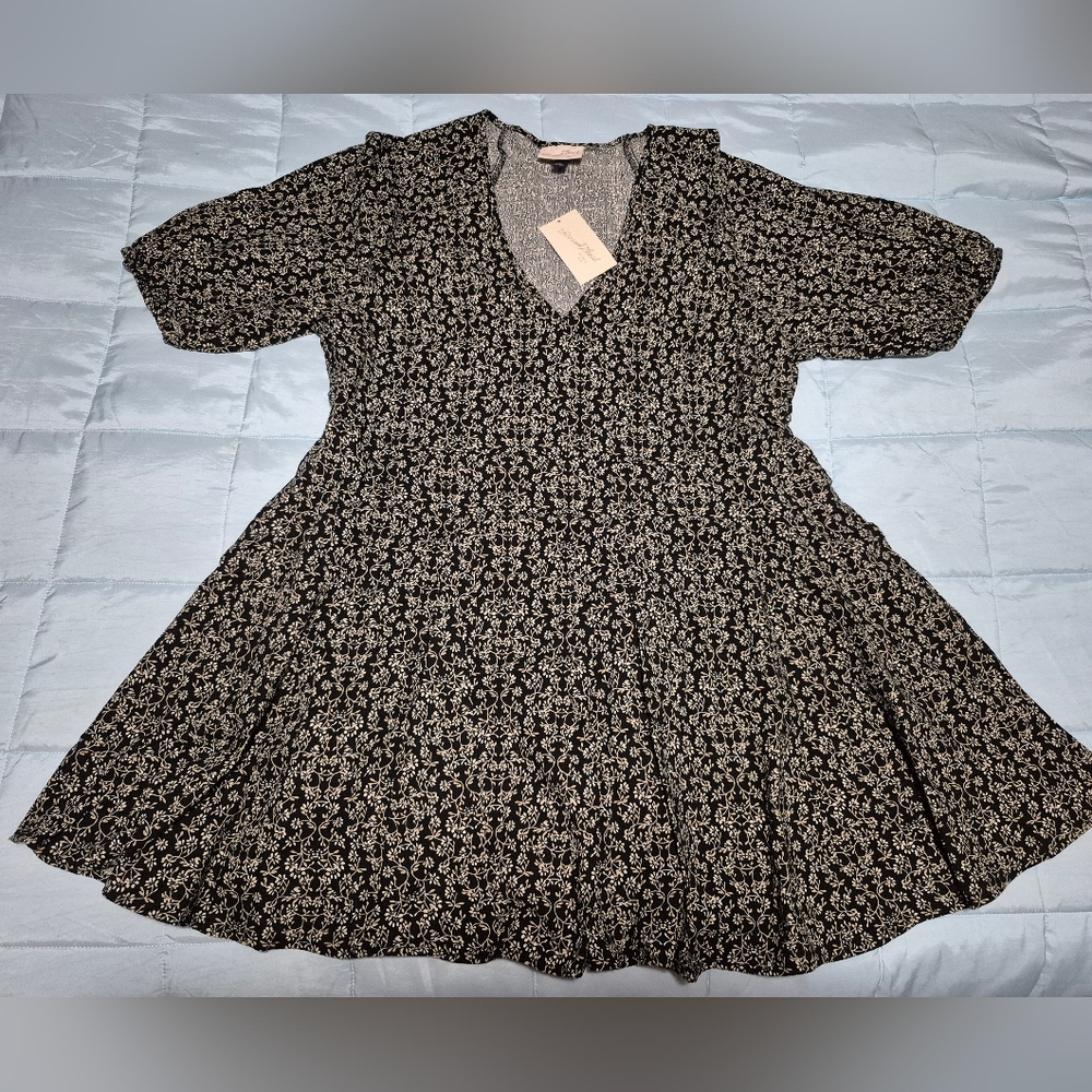 (Msrmt Added) Universal Thread Black and White Floral Dress
